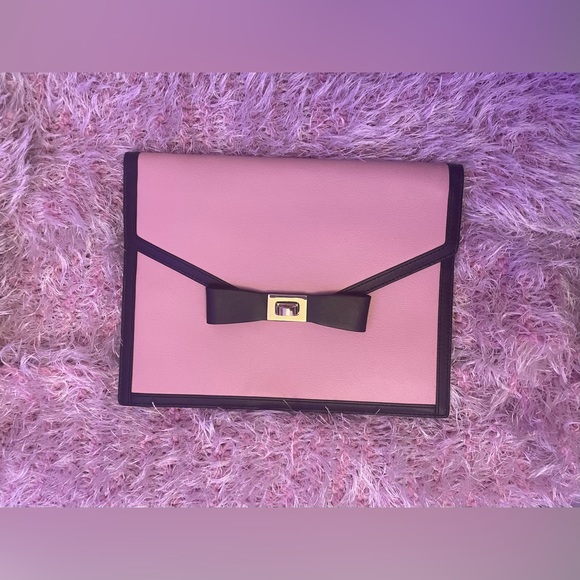 kate spade Handbags - Kate Spade Envelope Bow Clutch